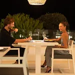 Frühstückspension Cyclades - Semi Based With Indoor Garden - Part Of White Dunes Luxury Boutique Santa Maria (Paros)